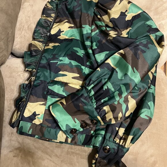 No label Size Small  Women's Military Style Camouflage Jacket Green Multi-Color - Picture 4 of 5